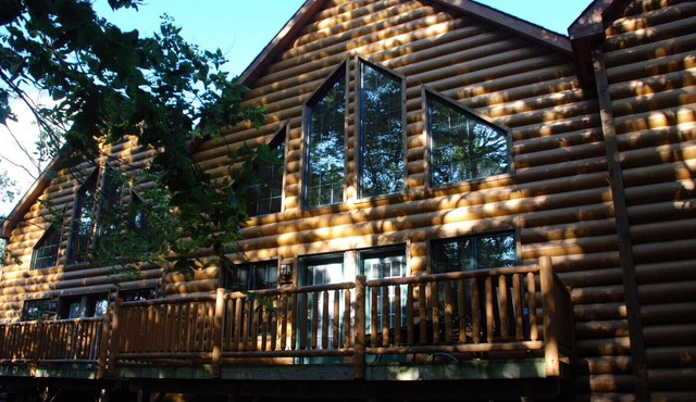 Extended Stay: Highest-Rated Luxury Cabin in Most Secluded Area of Resort!