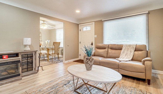 Extended Stay in Metro Detroit: Home w/Yard!