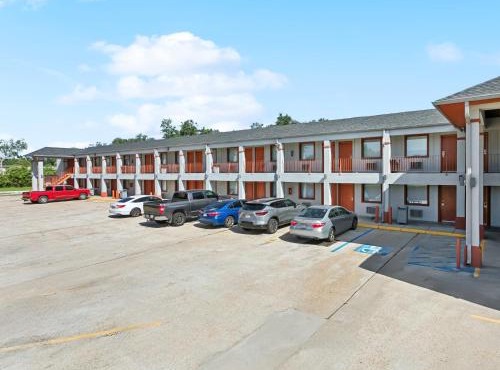 Extended Stay Laplace Inn
