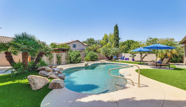 Extended-Stay Oasis: Gilbert Getaway w/Office!
