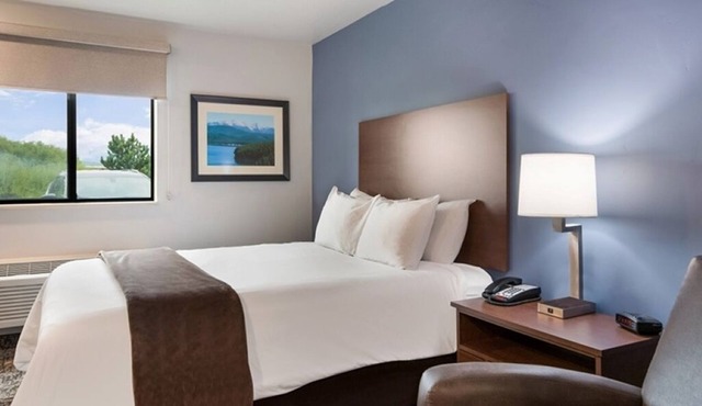 Extended Stay Room w/Kitchenette & Comfy Bed Near Montana Attractions