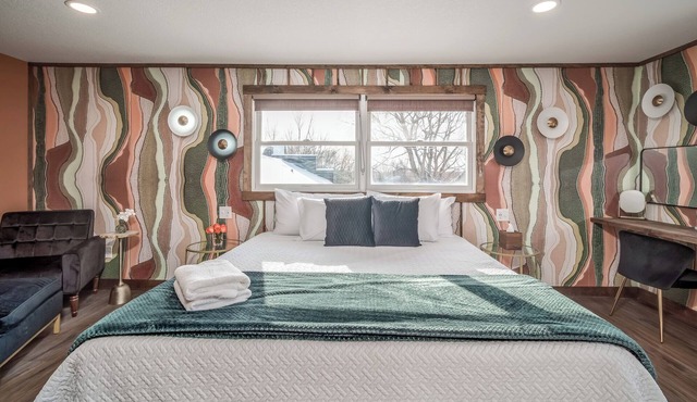 Extended Stay | Spacious Kitchen Studio | Free Parking