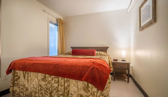 Extensive 3-Bedroom | Fireside S'mores & Private Patio | Stowe Retreat