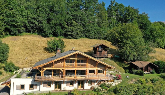 Extraordinary view of Mont Blanc-Spa in a peaceful setting