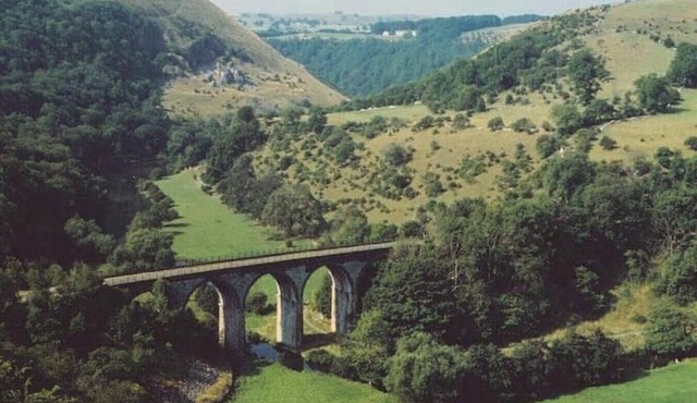 Eyam Derbyshire Peak District Cottage ❤️ Dogs