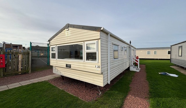 Eyemouth - Caravan - Sleeps 4 - Pet Friendly