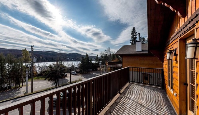 Ezeras for 4 people with a hot tub