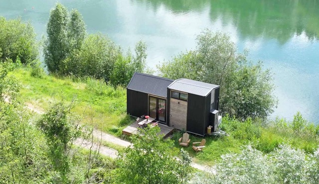 Ezy House 1 by Tiny Away