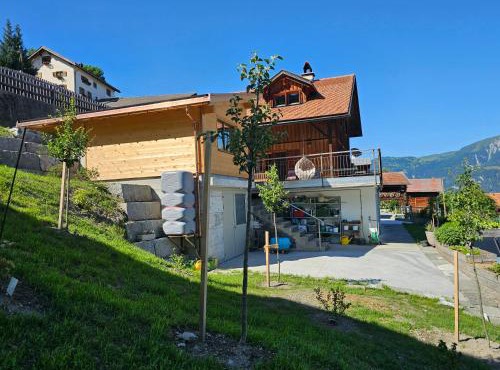 Försterhaus Dalin Ferienwohnung Schweizer Alpen
