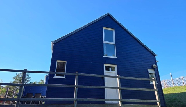 Family-Friendly Beach House with Sea Views, Terrace, BBQ, and Free WiFi