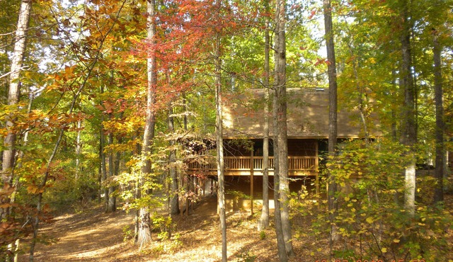 Family owned 2nd home; Walk into FDR Park; 15 min to Callaway Gardens