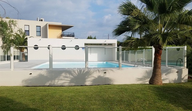 F1 36m2 with terrace and private parking.