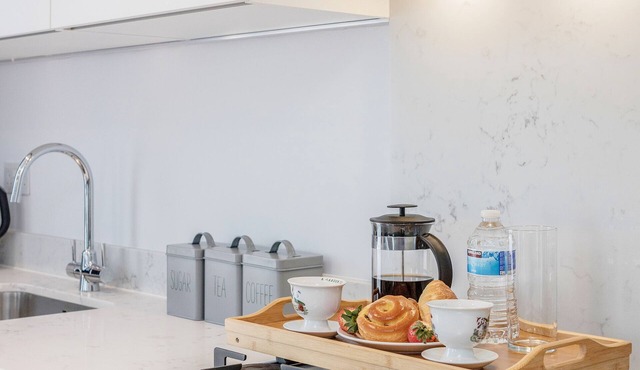 F14 Cassio Deluxe 2Bed, Watford Cassio Apartment