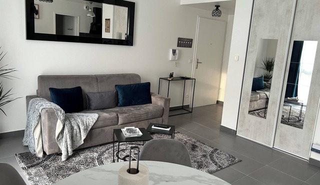 F2 Équipé,lumineux.proche Paris 20min/ CDG 10min