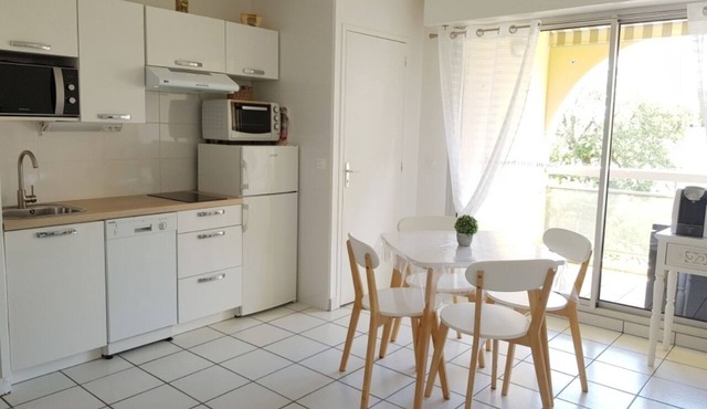 F2 250 m from the beach of Chay Royan