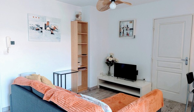 F2 garage,terrace,wifi,near town hall/train station/richter