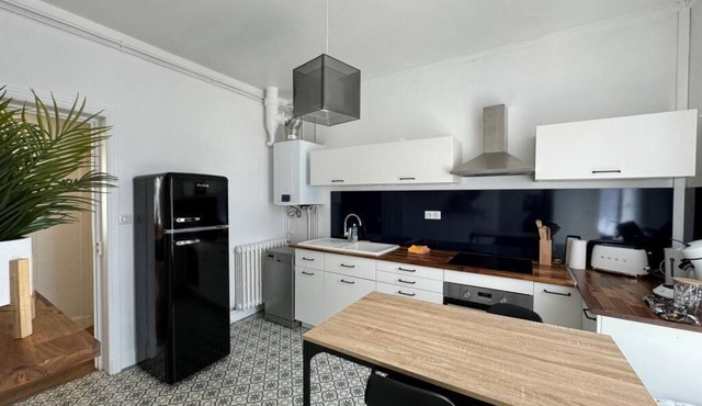 F3 Entre Gare et Centre Ville- Tout Confort 6prs