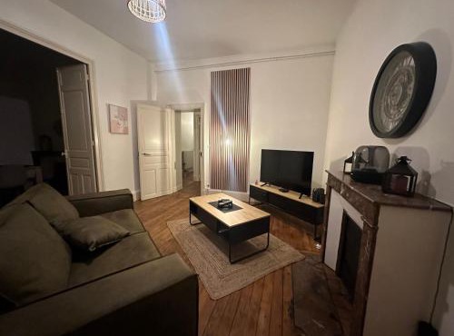 F4 Cosy Centre Moulins - 3 chambres lits doubles -idéal Famille & Séjour Pro