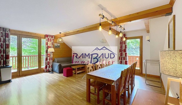 F4 Duplex 8 beds Swimming pool Wifi Parking