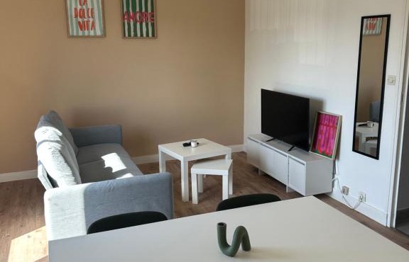 F4 lumineux proche Gare et centre ville