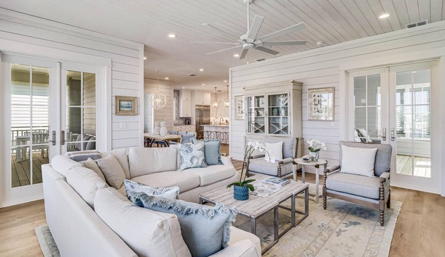 Fab Cinnamon Shore North Home w/Gulf Views, Elevator + Pools & Amenities!