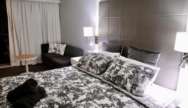 Fab studio in heart of Surfers Paradise! FREE WIFI and FREE PARKING!