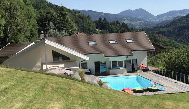 Fabuleuse Maison de Vacances Pour la Famille