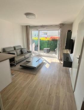 Fabuleux F2 dans résidence de standing proche Paris