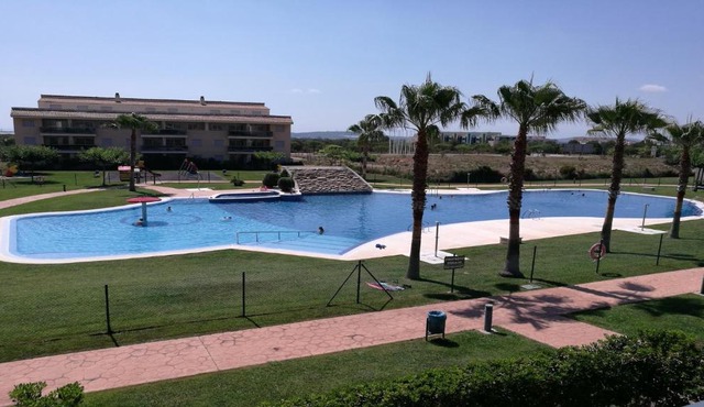 Fabuloso alojamiento compuesto por 4 chalets adosados de lujo en Panorámica Golf para 28 personas piscina con CIRCUITO SPA