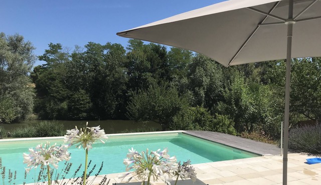 Fabulous 4⭐️character property with fishing lake, private pool Dordogne
