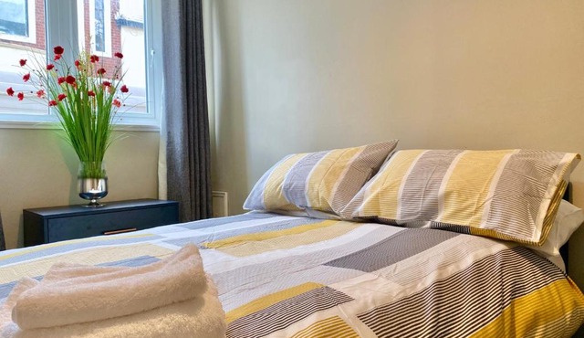 Fabulous 1 Bedroom Apartment - sleeps 4