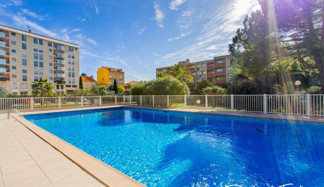 Fabulous 1 bedroom with pool, tennis and terrace - Dodo et Tartine
