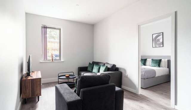 Fabulous 2 Bed Apartment in Waterloo, Liverpool