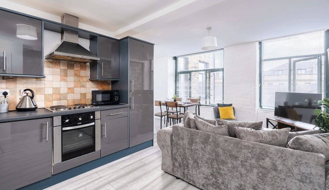Fabulous 2 Bedroom Apartment in Central Bradford