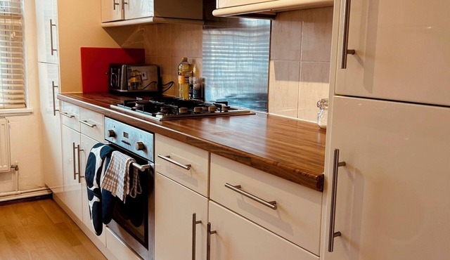 Fabulous 2-bedroom apartment with WiFi in charming Oxford