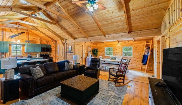 Fabulous 2-bedroom cabin in charming Cub Run