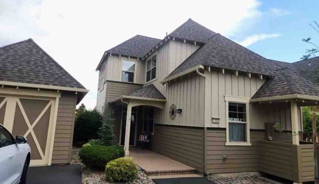 Fabulous 2-bedroom cottage with AC in Redmond