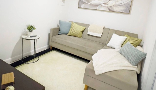 Fabulous 2-bedroom , relaxing and Cony house with AC in Greenacres
