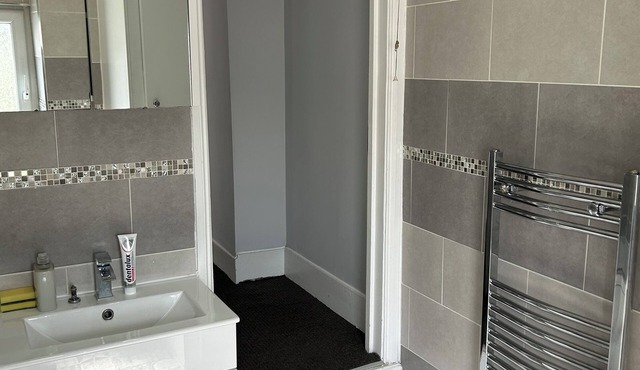 Fabulous 3 Bedroom House, London