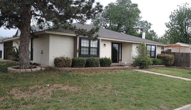 Fabulous 3-bedroom house with hot tub and pool table