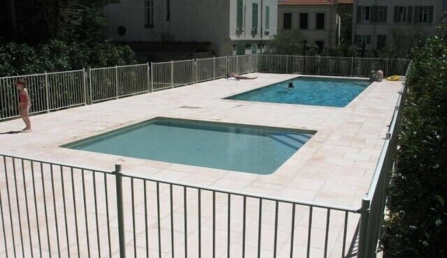 Fabulous 3 Bedroom Modern Apartment with Pool !