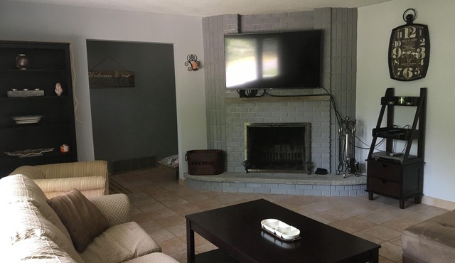 Fabulous 4 Season Cottage for Rent