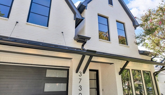 Fabulous 5-bedroom house in Dallas