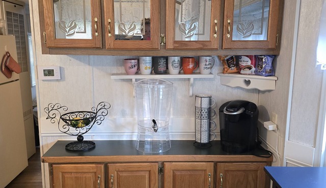 Fabulous 5-bedroom mobile home with AC in Pierceton