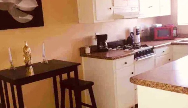 Fabulous Apartment in Central Tucson Location .