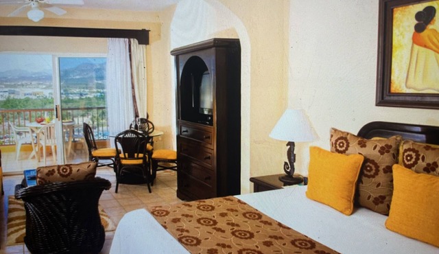 Fabulous Cabo Resort! December weeks available!