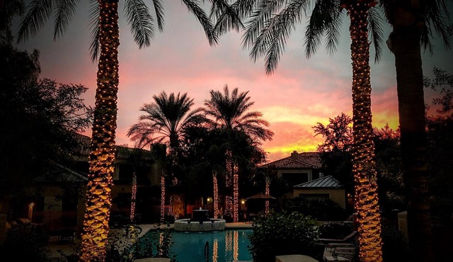 Fabulous Central Scottsdale Condo! Pickleball/Hiking/Golf/Pool Nearby and Onsite