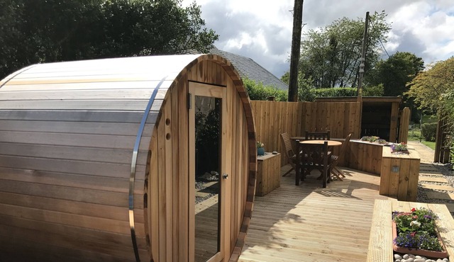 Fabulous cottage with sauna, log cabin and wifi - all within conservation area