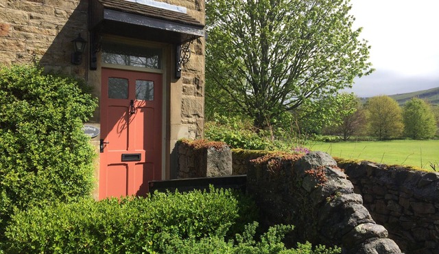 FABULOUS Dog friendly cottage, Sleeps 4, REVIEW, REVIEWS!