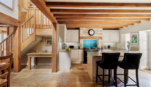 Fabulous Farmhouse in Hampshire